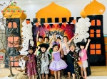 Lạc trong xứ sở Halloween đầy màu sắc của Hoa Trạng Nguyên